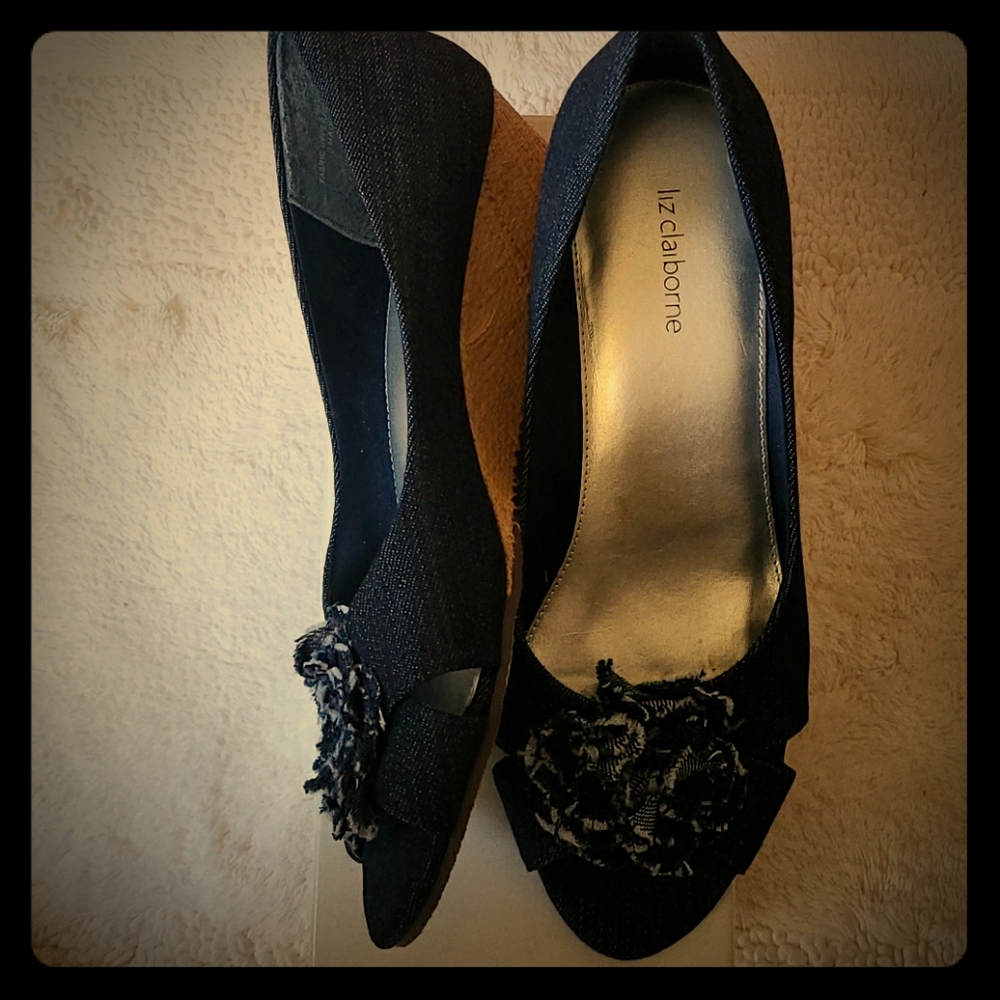 Liz Claiborne Denim Flower Espadrille Wedges